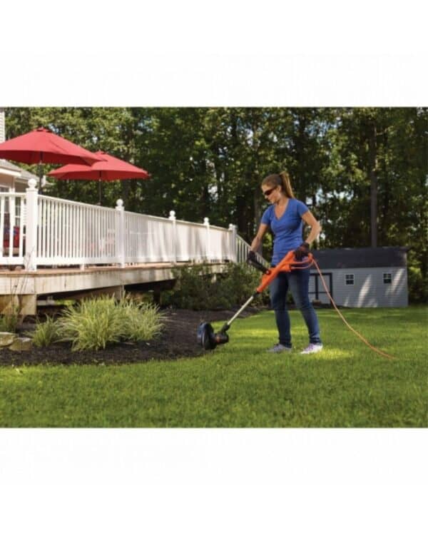 BLACK+DECKER.