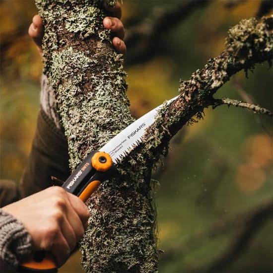Πριόνι Κηπουρού με Συρόμενη Λεπίδα Xtract™ SW73 160mm FISKARS. 3 FISKARS